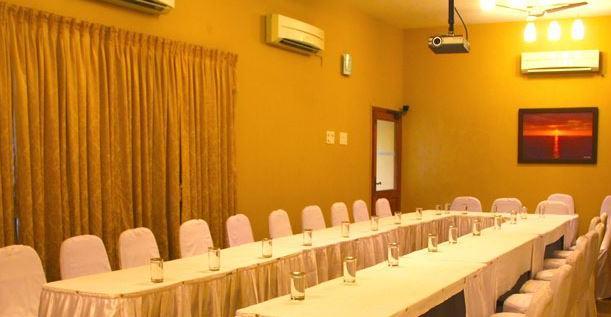 Hanu Reddy Residences Poes Garden Country house *