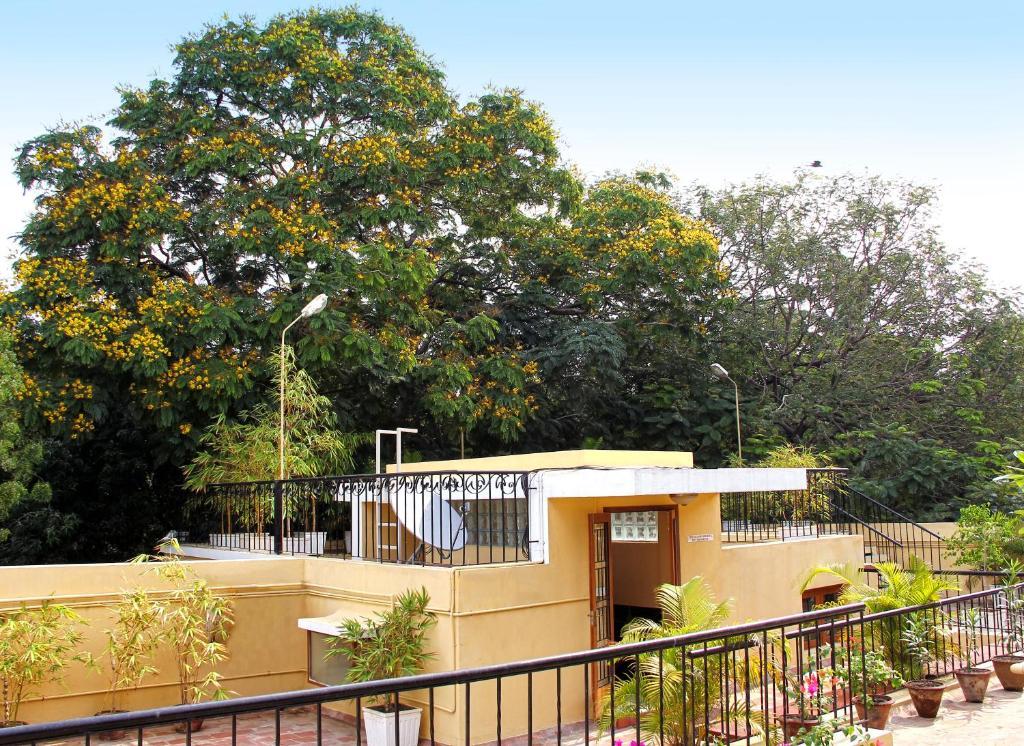 Hanu Reddy Residences Poes Garden Country house *