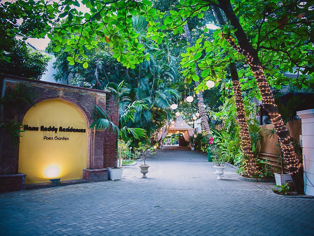 Hanu Reddy Residences Poes Garden *